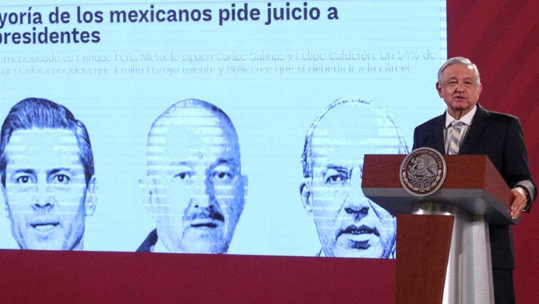 Andrés Manuel López Obrador fue cuestionado durante la conferencia matutina sobre la consulta para enjuiciar a ex presidentes.