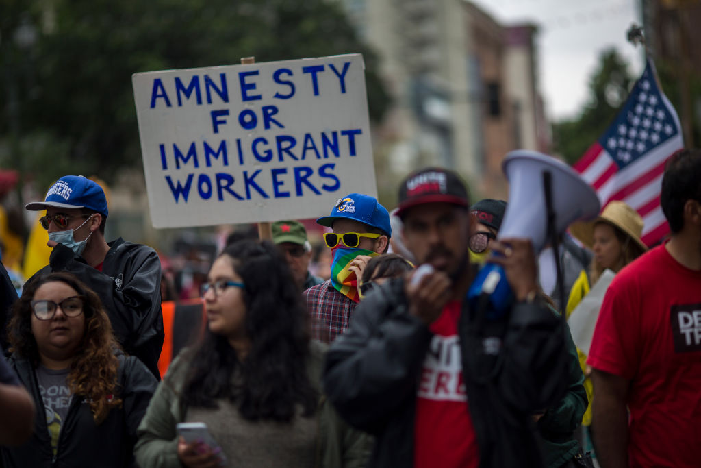 marcha latinos, migrantes, Estados Unidos, indocumentados