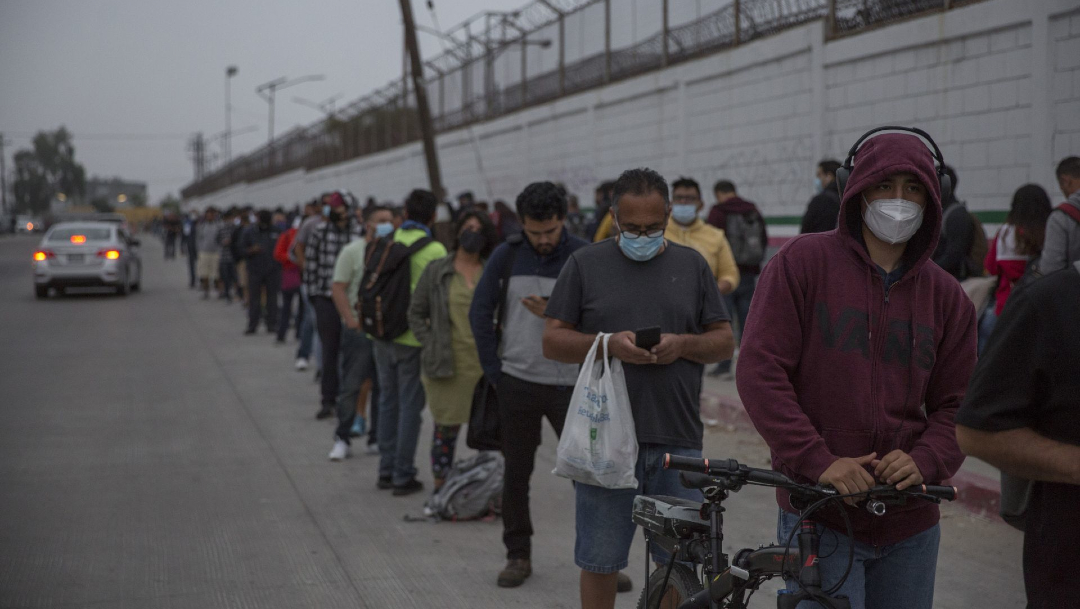 México propone a EEUU prolongar otro mes restricciones a transito no esencial en frontera