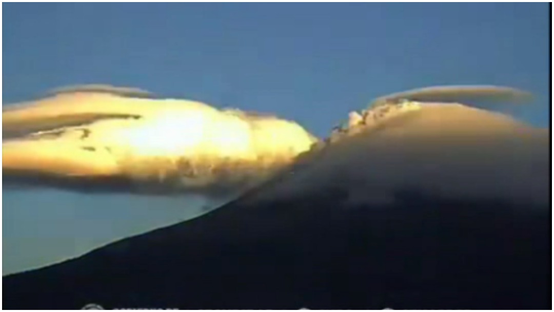 Nubes Volcán Popocatépetl