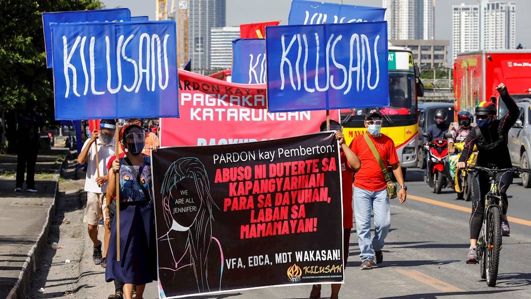 El indulto y extradición del marineJoseph Scott Pemberton, acusado de matar a una mujer transexual, causó indignación en colectivos feministas y de derechos humanos de Filipinas