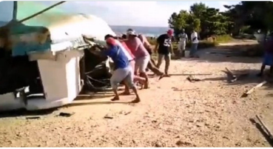 Pescadores-se-enfrentan-por-muelle-y-bodegas-en-Campeche