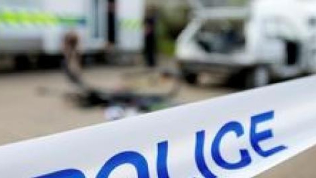 Policía británica reporta varias personas apuñaladas en Birminghan