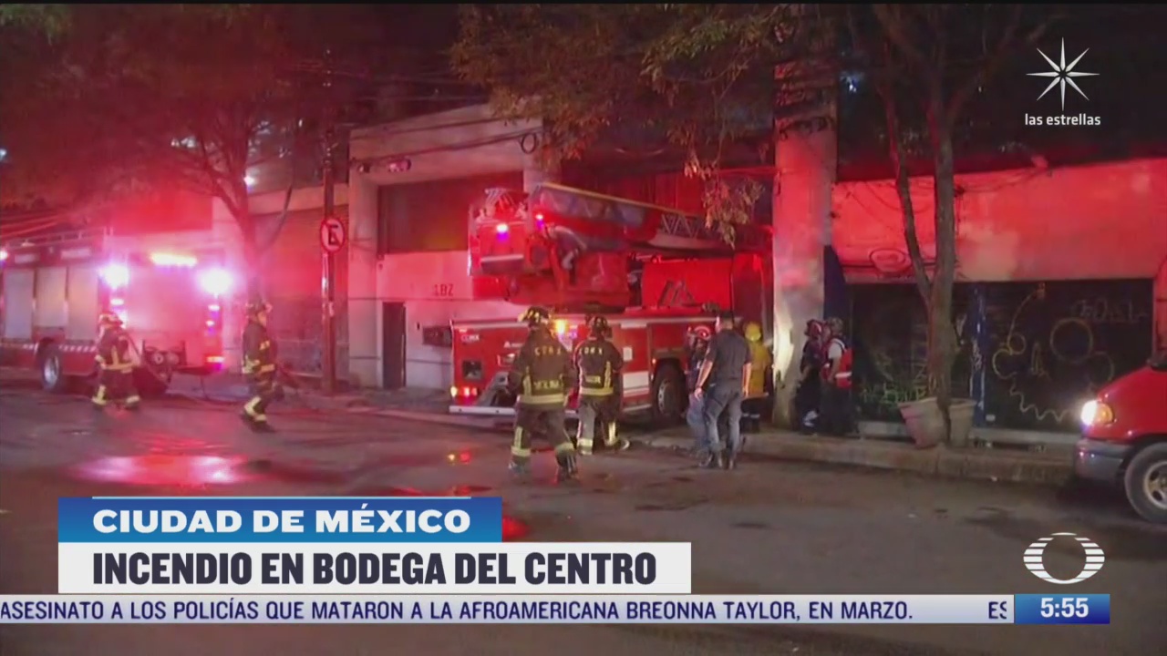 se incendia negocio de telas en centro de la ciudad de mexico