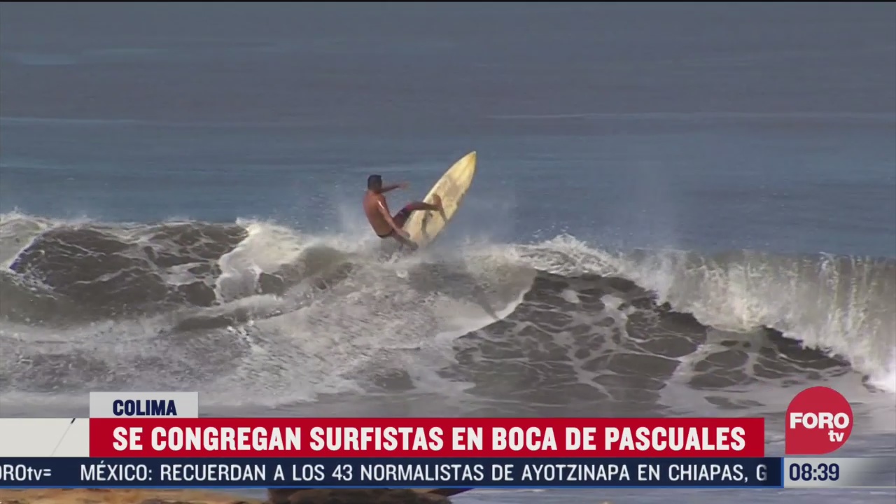 surfistas disfrutan de olas de 7 metros de altura en playas de colima