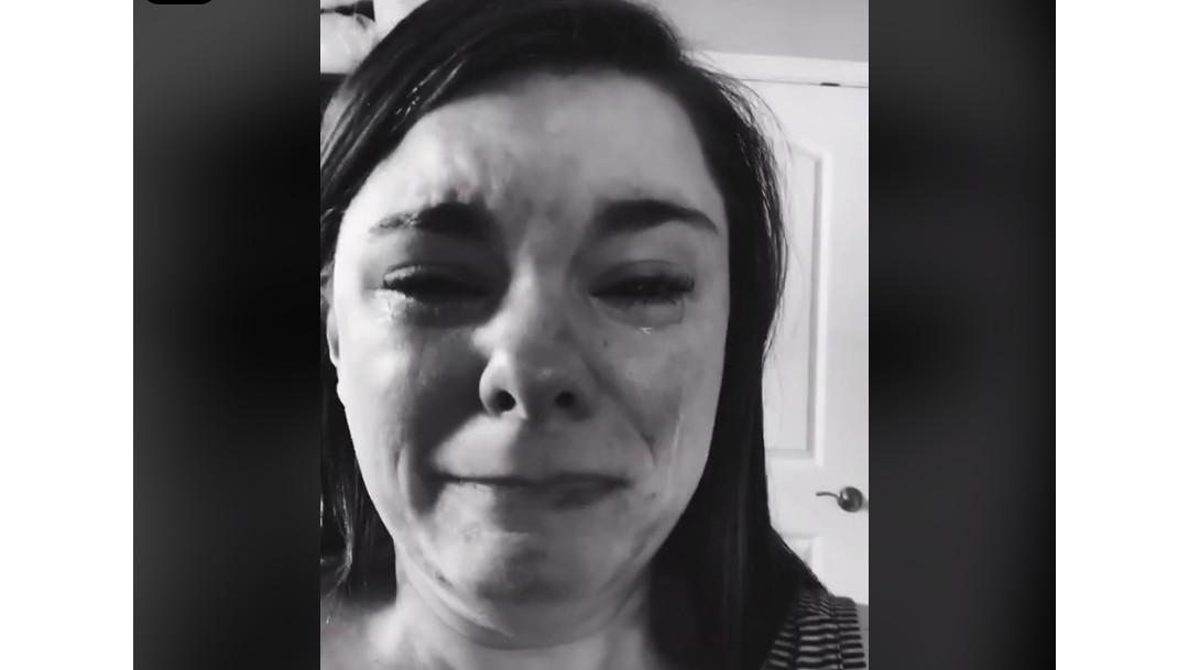 madre llora, fiesta, síndrome de down, tiktok, captura de pantalla