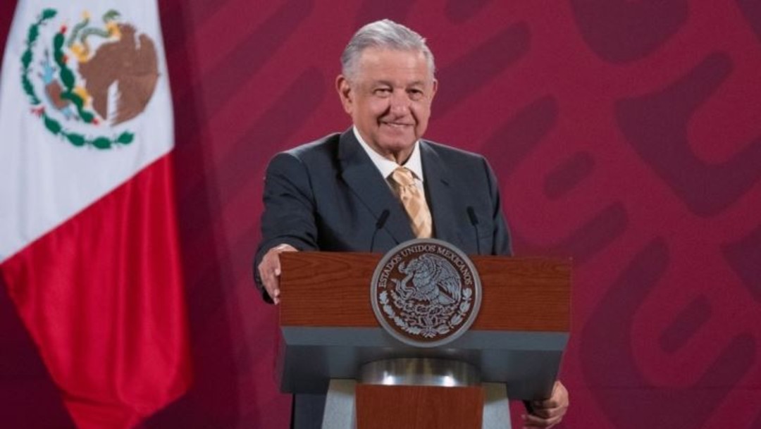 Andrés Manuel López Obrador en conferencia