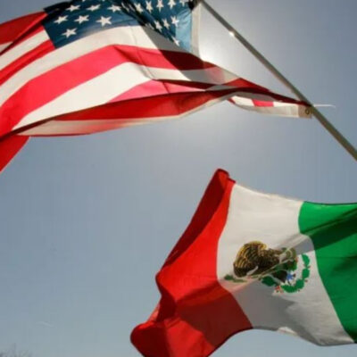 EEUU emite alerta de salud por incremento de casos COVID-19 en México