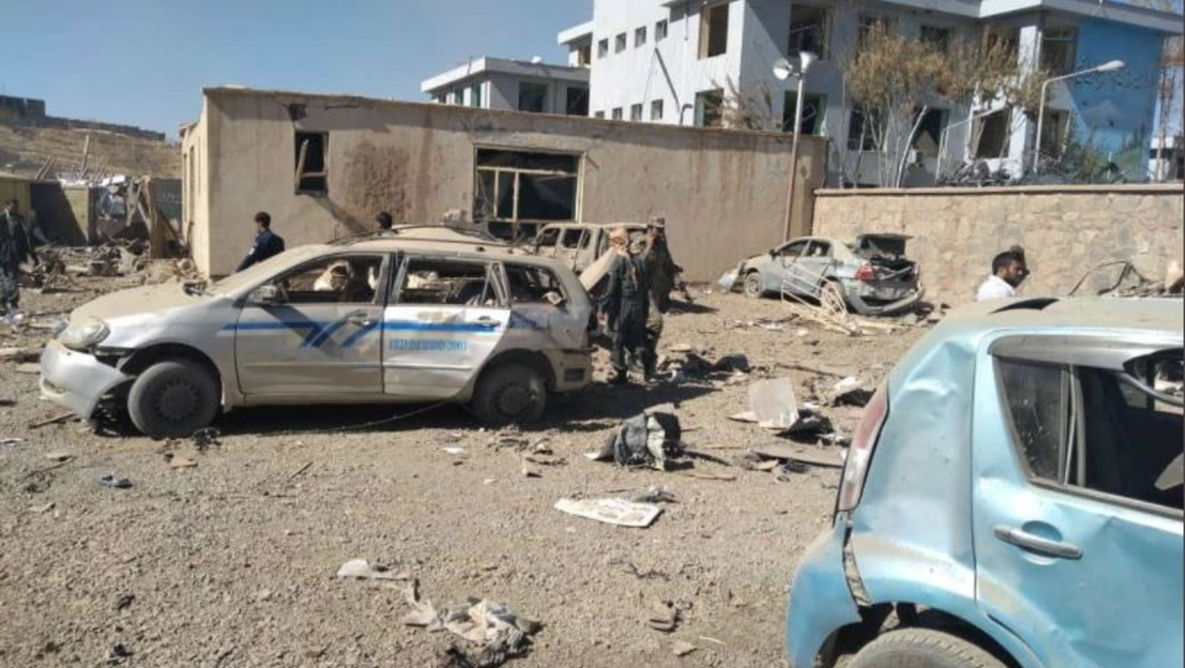 La explosión de un coche bomba dejó 13 muertos y 95 heridos en la ciudad afgana de Firozkoh