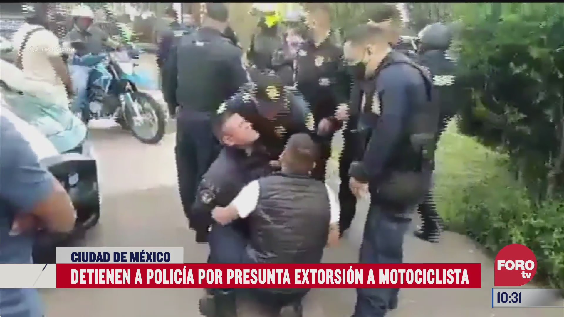 detienen a policia por presunta extorsion a motociclista