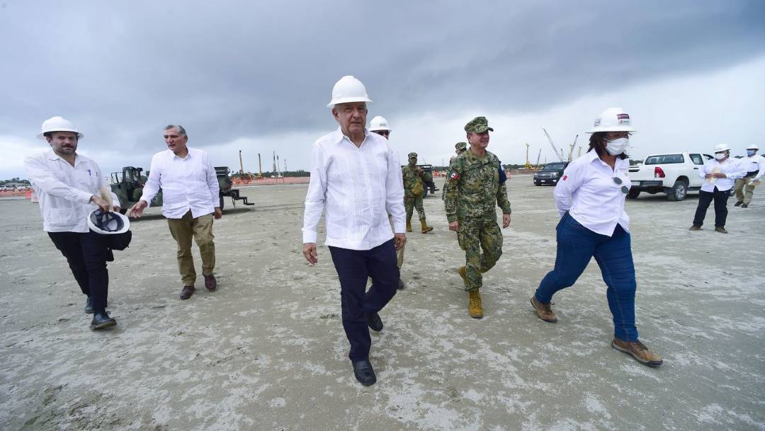 El presidente Andrés Manuel López Obrador dijo que la refinería de Dos Bocas será inaugurada el 1 de julio de 2022
