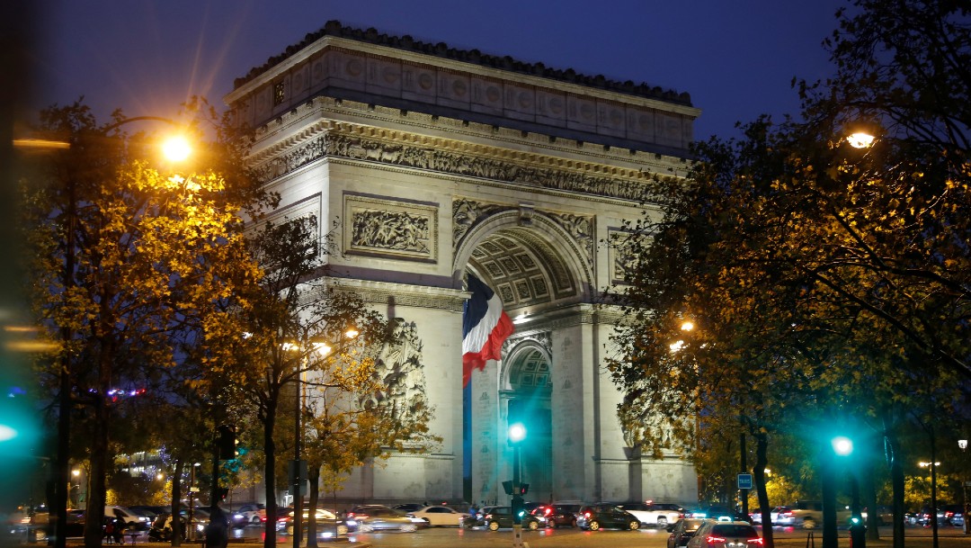 El Arco del Triunfo en París