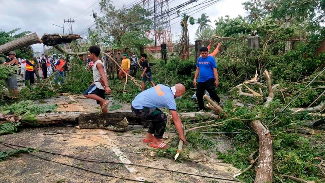 El tifón Molave deja 3 muertos y 9 desaparecidos en Filipinas