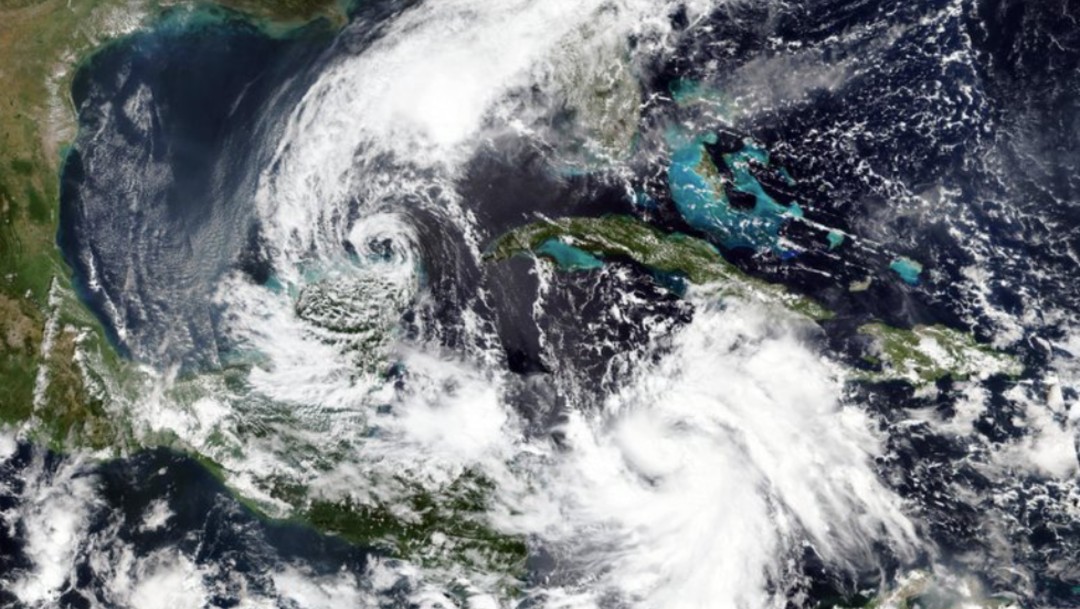 El huracán ‘Delta’ tiene vientos máximos sostenidos de 215 kilómetros por hora
