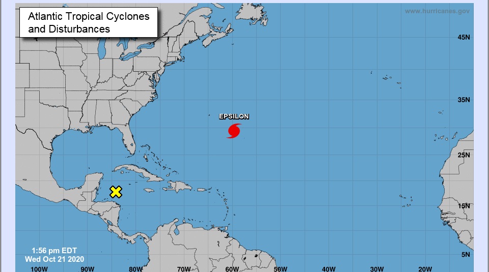 Huracán-Epsilon-podría-intensificarse-cerca -e-Bermudas