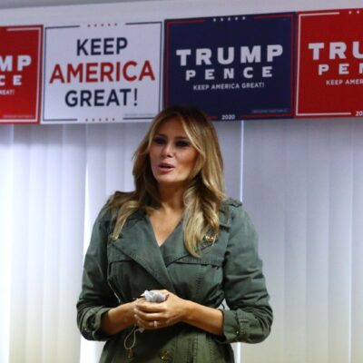 Melania Trump acusa a demócratas de ‘crear división’ en EEUU