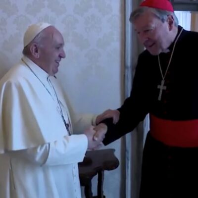 El papa Francisco recibe al cardenal Pell tras ser absuelto por delitos de pederastia