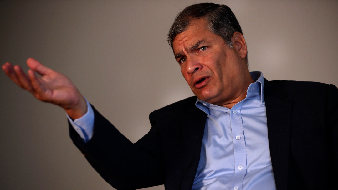 Fotografía que muestra al expresidente de Ecuador, Rafael Correa