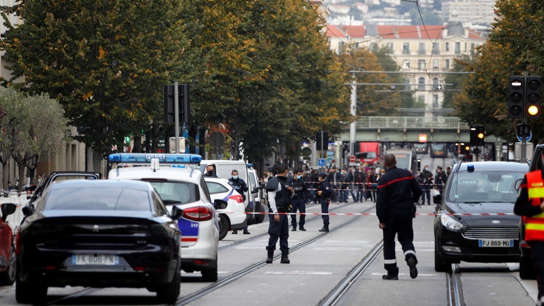 Ataque con cuchillo cerca de iglesia en Niza, Francia, deja varios muertos