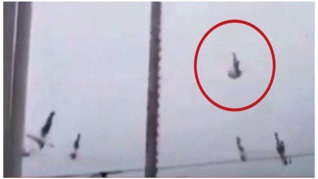 VIDEO Cae volador de Papantla de una altura de 10 metros en Hidalgo