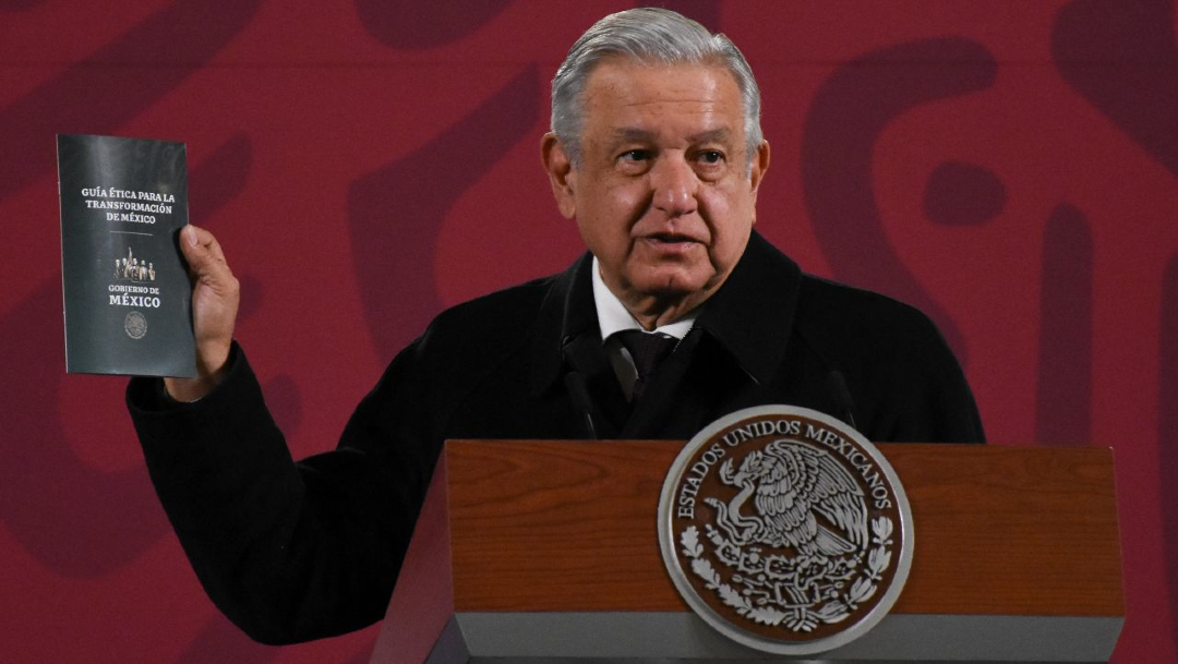 El presidente de México, Andrés Manuel López Obrador, presenta la Guía Ética para la Transformación de México