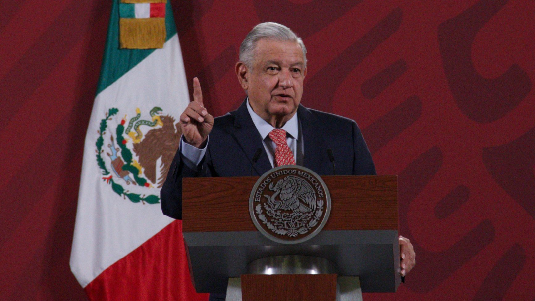 Andrés Manuel López Obrador, presidente de México durante la conferencia de prensa en Palacio Nacional. (Foto; Cuartoscuro)
