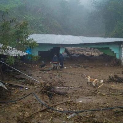 Familia muere tras ser arrastrada por río en Mukem, Chiapas