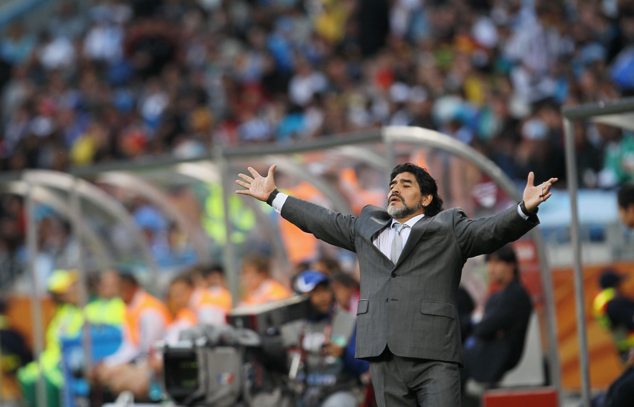 Maradona dirigiendo a Argentina durante el mundial de Sudáfrica 2010 