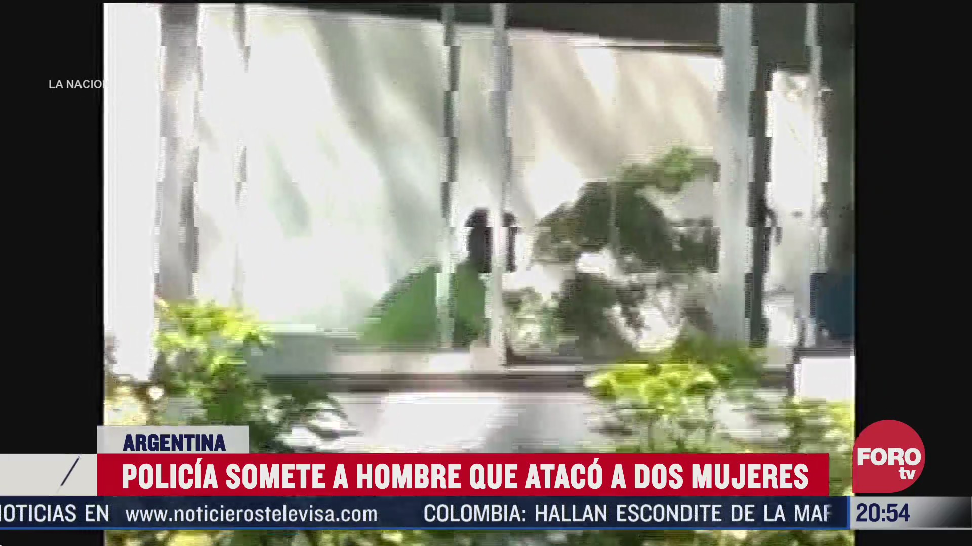 hombre ataca a dos mujeres en una escuela de danza en argentina