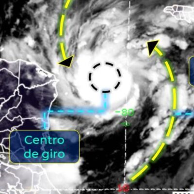 Eta se convierte en huracán categoría 1 cerca de Quintana Roo