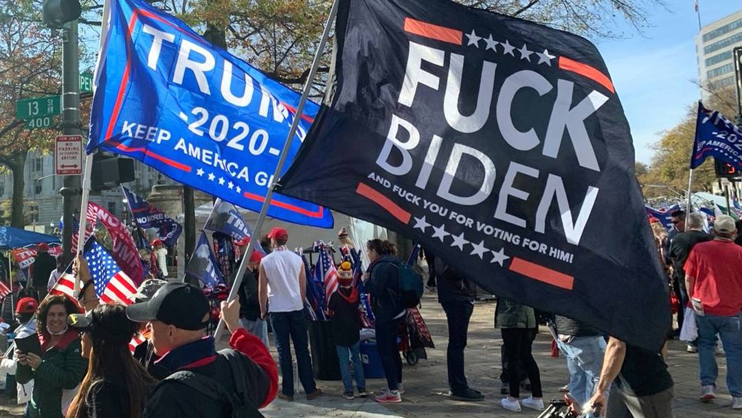 Miles de simpatizantes del aún presidente Trump realizan este sábado una multitudinaria protesta en Washington