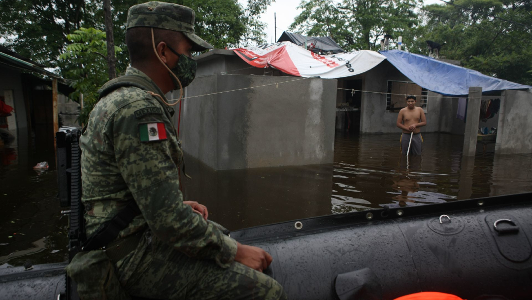 Aplicación del Plan DN-III-E, tras inundaciones en Tabasco