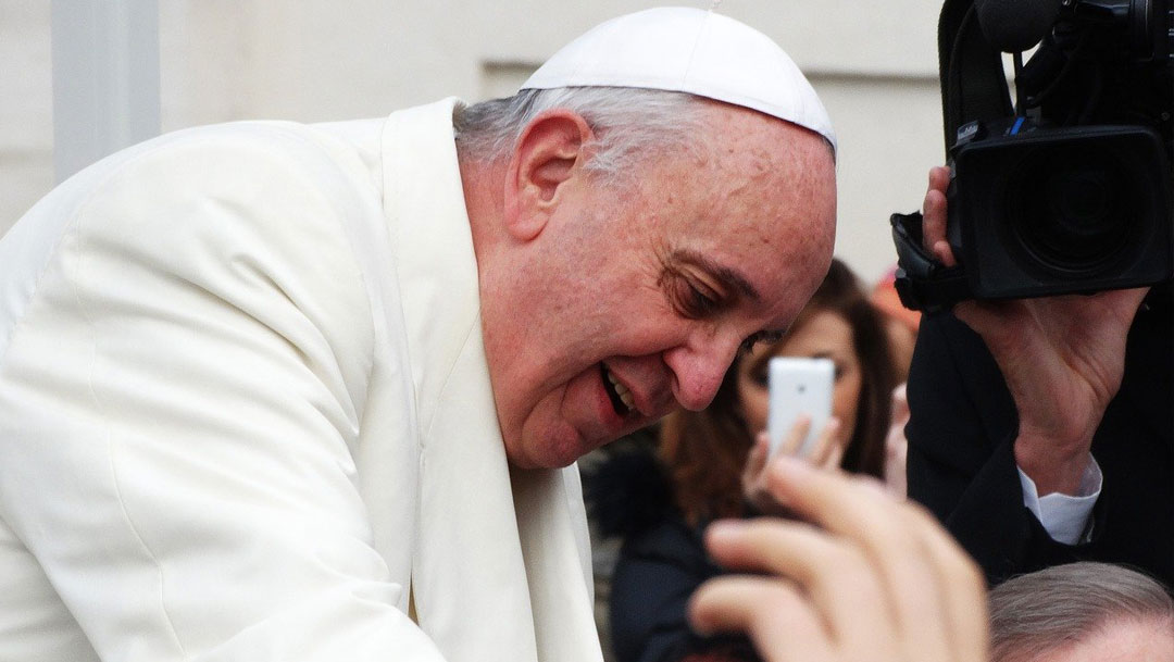 En su nuevo libro, el Papa Francisco salió en defensa de los migrantes, asegurando que la migración no es una amenaza para el cristianismo