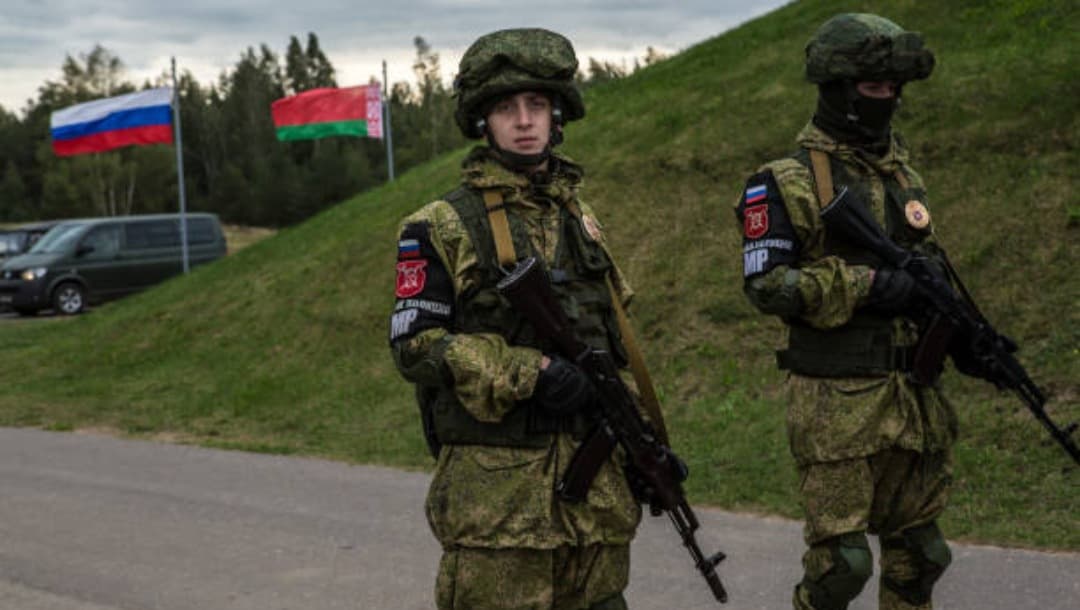 Soldado tirotea base militar en Rusia y mata a tres compañeros