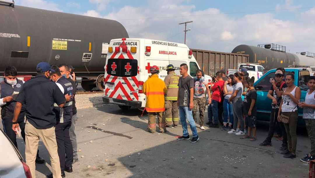 Tren embiste a vehículo en Reynosa, Tamaulipas, y deja tres lesionados