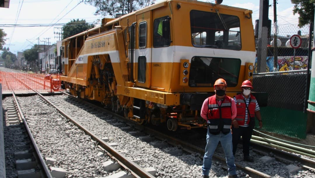 Tren Ligero lleva 83% de avance en rehabilitación, funcionarios realizaron recorrido