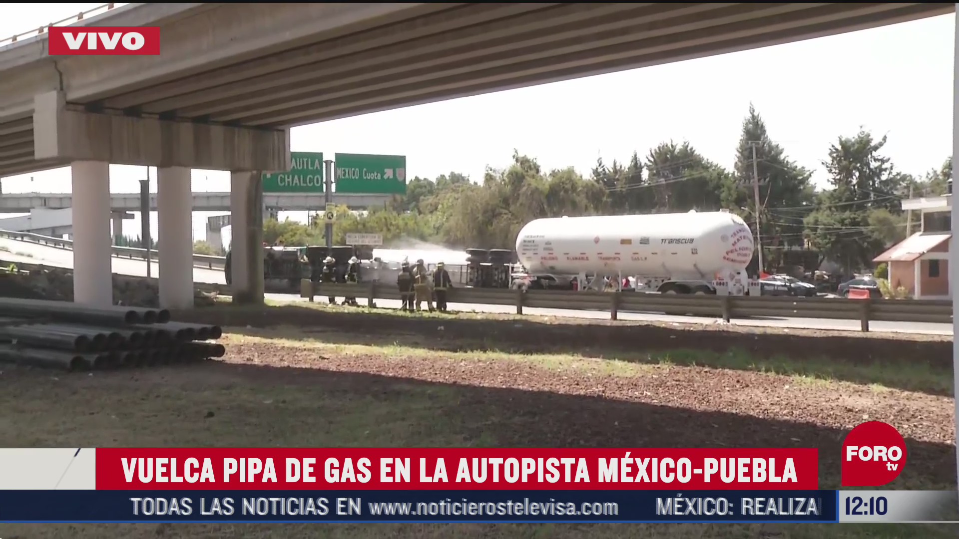 vuelca pipa de gas en la autopista mexico puebla