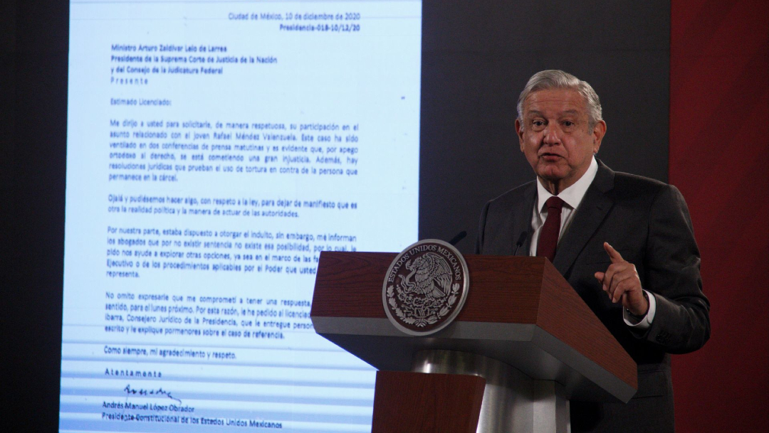 El presidente Andrés Manuel López Obrador durante su conferencia matutina en Palacio Nacional