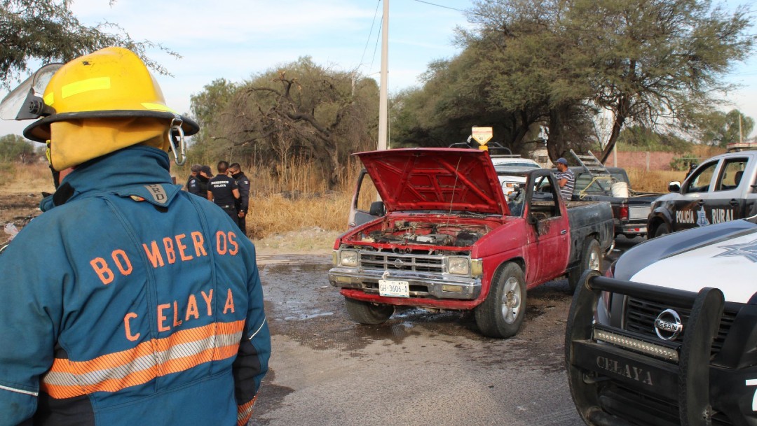 Bloqueos y quema de vehículos se registraron en varios municipios de Guanajuato