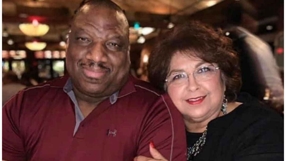 Los maestros de Texas, Rose Mary y Paul Blackwell murieron el domingo tras haberse contagiado de COVID-19