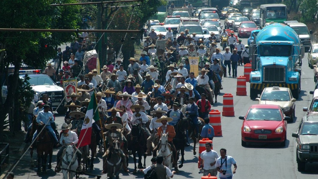 Por COVID suspenden tradicional cabalgata de peregrinos de Iztapalapa hacia la Basílica