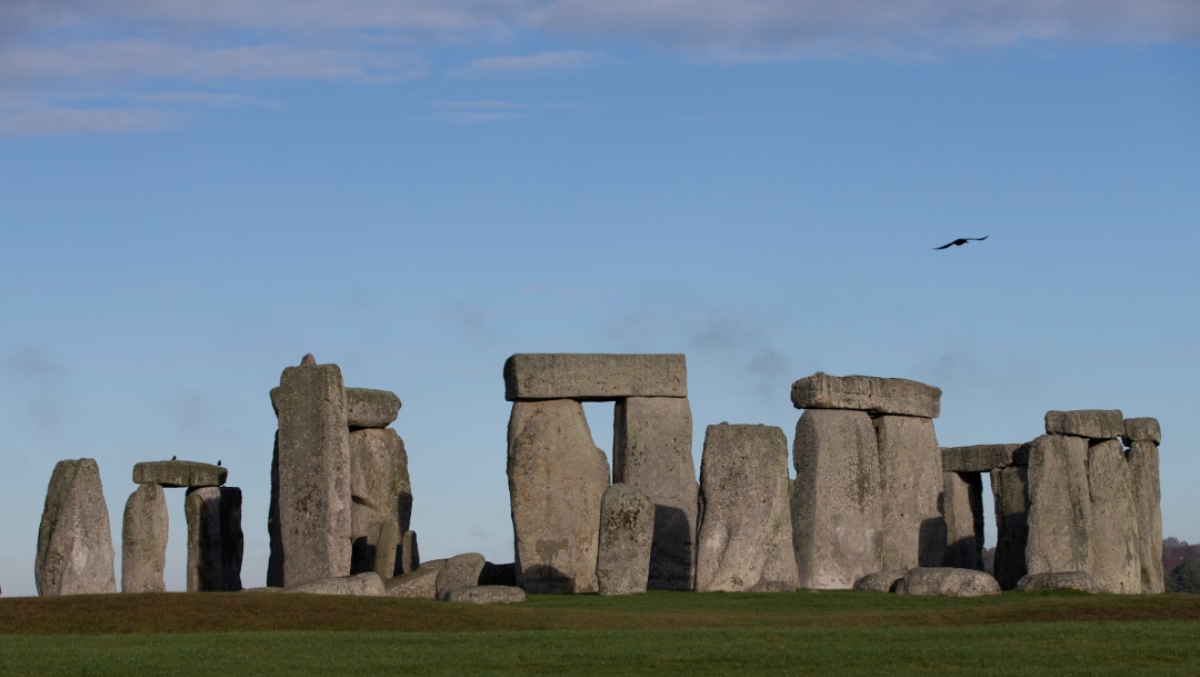 Cierran monumento prehistórico de Stonehenge por intrusión masiva de manifestantes