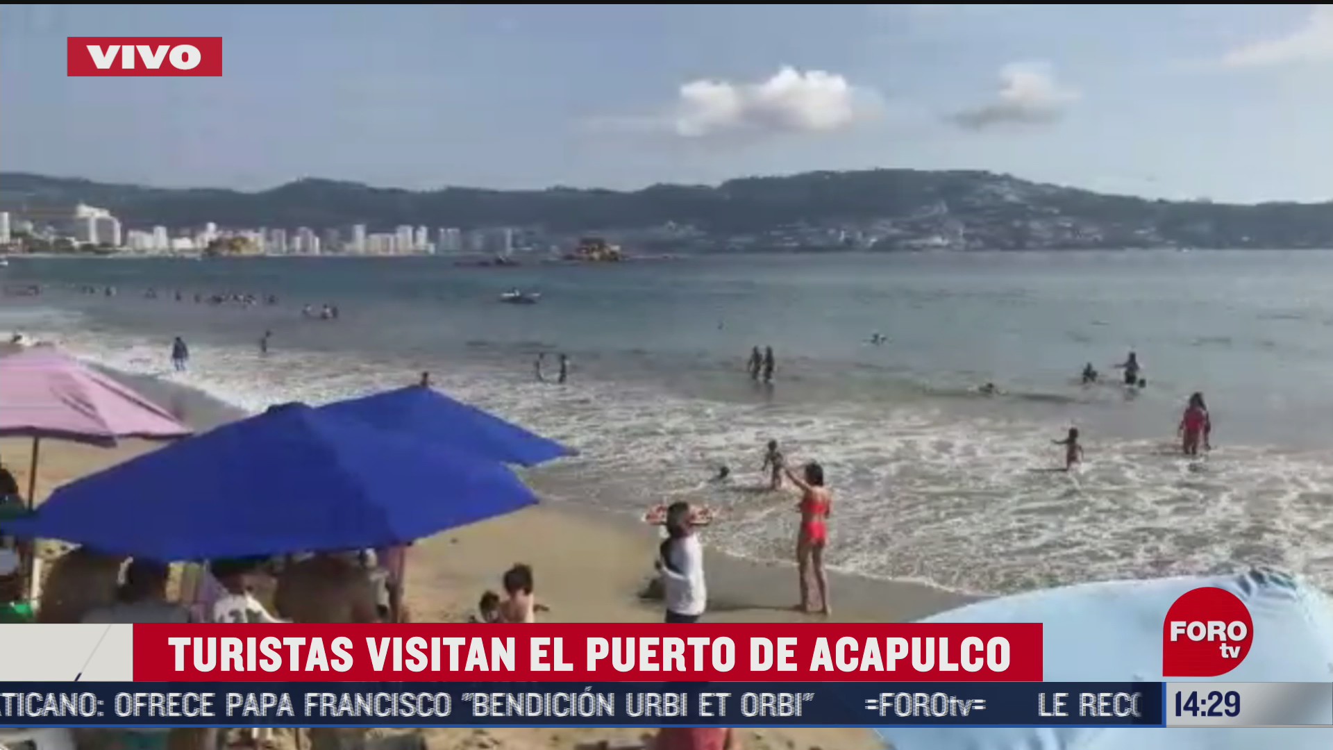 turistas arriban a playas de acapulco guerrero