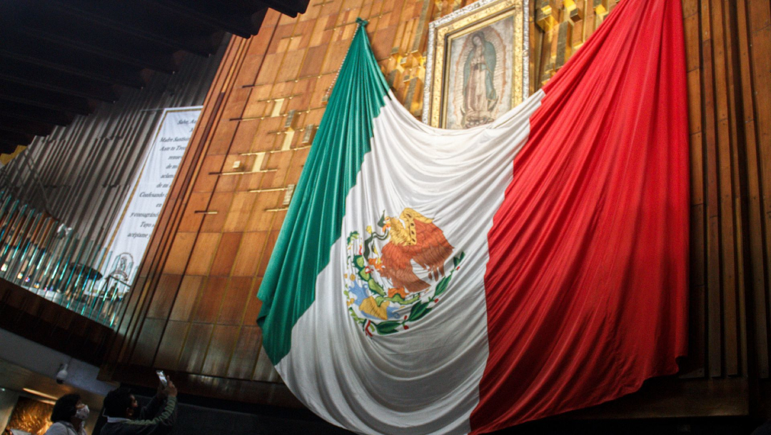Virgen de Guadalupe lo que menos quiere es que nos contagiemos de COVID-19: Arzobispo, Carlos Aguiar