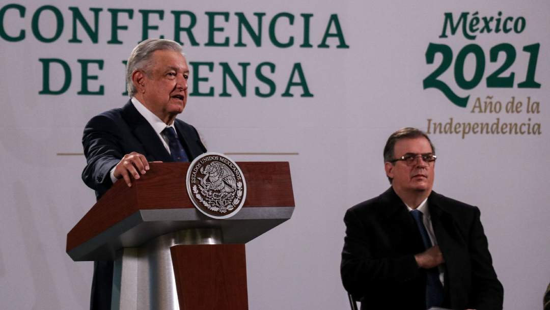 Andrés Manuel López Obrador y Marcelo Ebrard durante la conferencia de prensa sobre la exoneración del exsecretario Salvador Cienfuegos