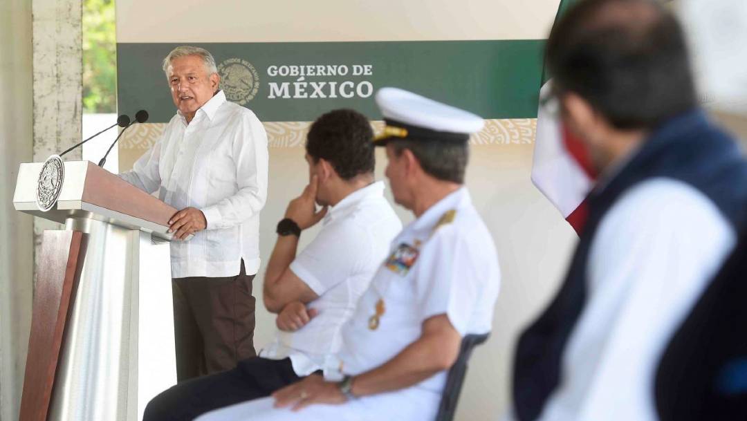 El presidente López Obrador justificó la entrega del control de puertos a la Secretaría de Marina