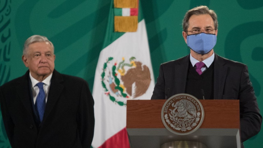Andrés Manuel López Obrador y Esteban Moctezuma