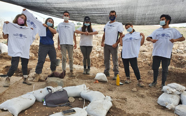 Estudiantes Voluntarios Excavación Israel Foto