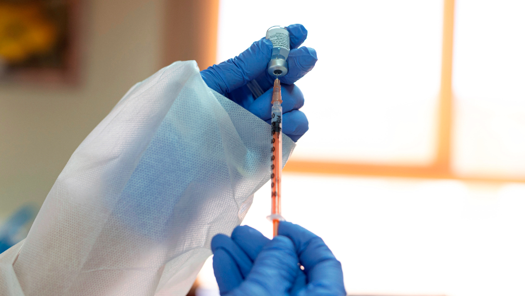 Ensayos de vacuna COVID-19 Sputnik-AstraZeneca comenzarán en febrero