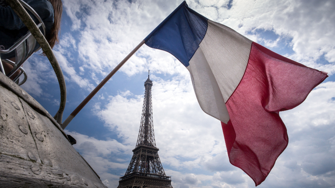 Francia decreta toque de queda en todo el país a partir de las 18:00 horas por COVID-19